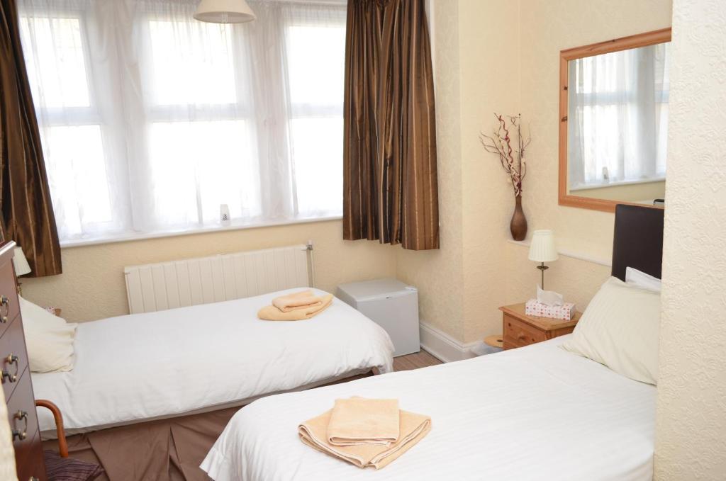 Chandos Premier Folkestone Quarto foto