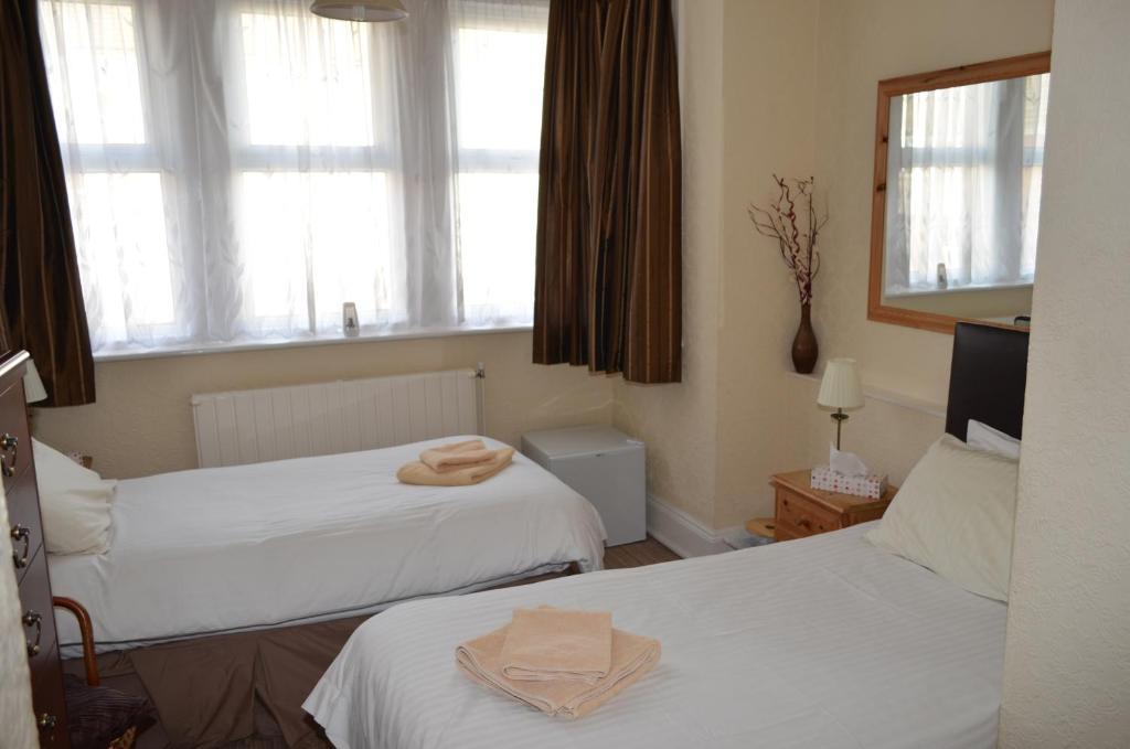 Chandos Premier Folkestone Quarto foto