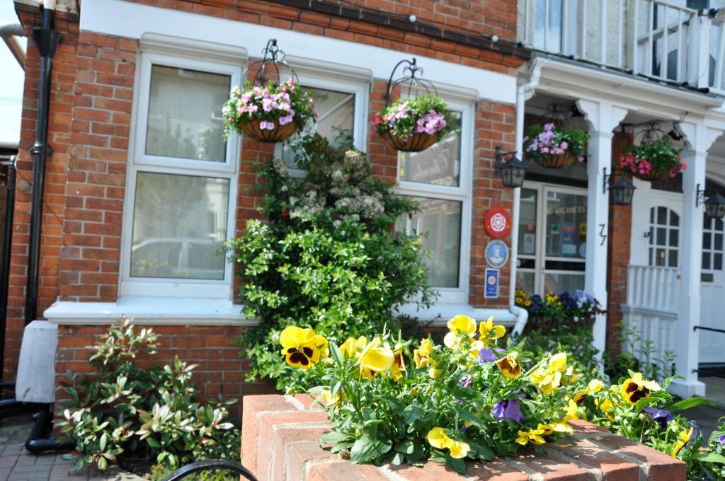 Chandos Premier Folkestone Exterior foto