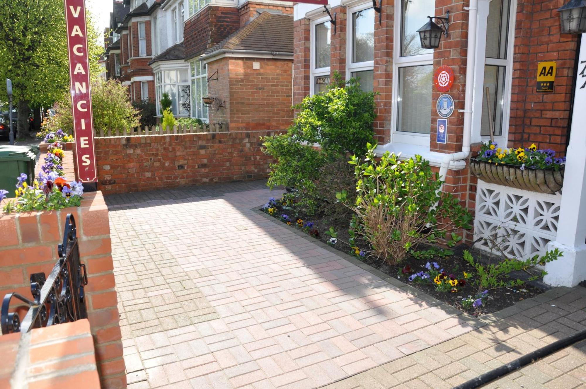 Chandos Premier Folkestone Exterior foto